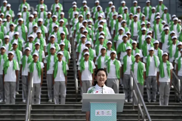 成都大运会志愿者誓师大会在成都大学举行(9)