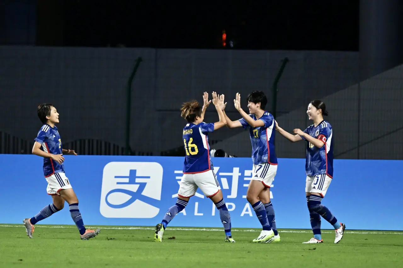 杭州亚运会足球女子组半决赛,中国队不敌日本队(19)