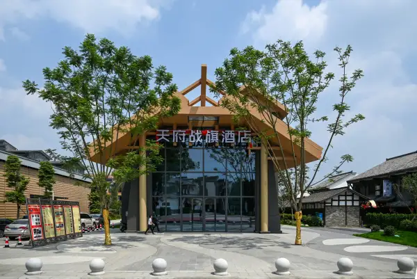 极美王勤战旗村战旗飘(9)