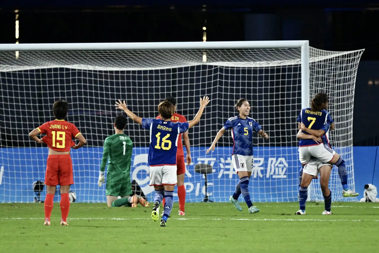 杭州亚运会足球女子组半决赛,中国队不敌日本队(16)