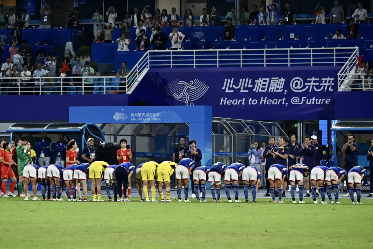 杭州亚运会足球女子组半决赛,中国队不敌日本队(34)